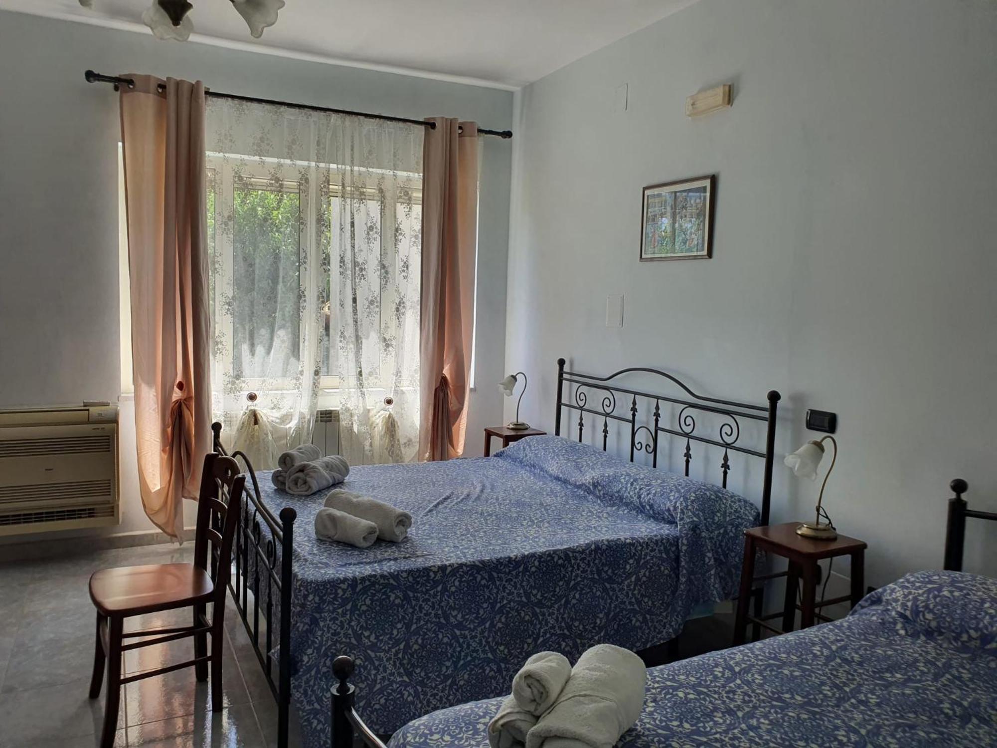 Libro Di Sogni - B&B Letterario Казертавеккья Экстерьер фото